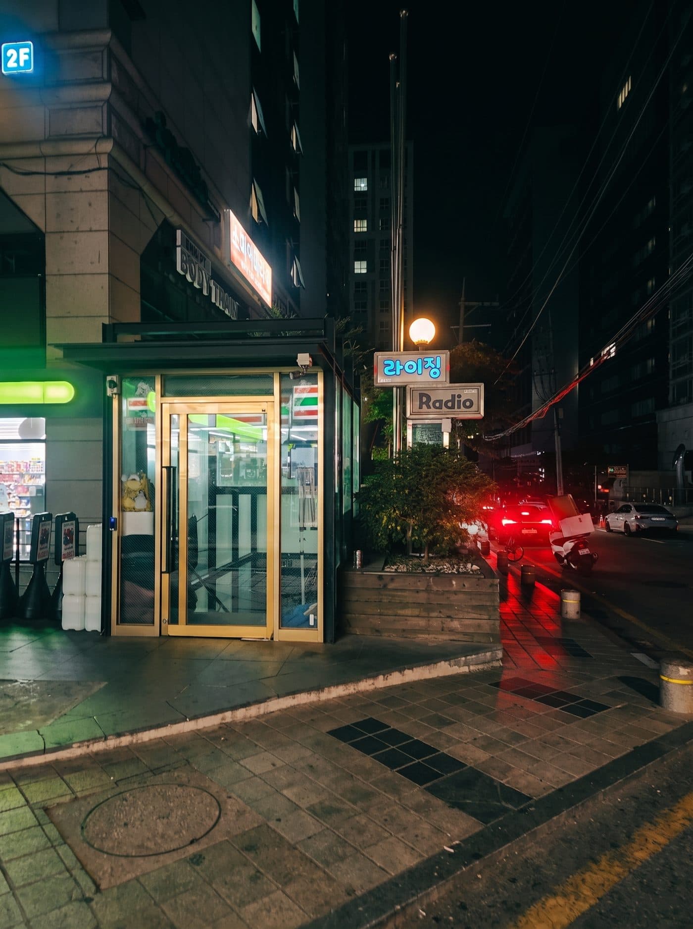 강남 스피드 텐카페 매장 입구 전경